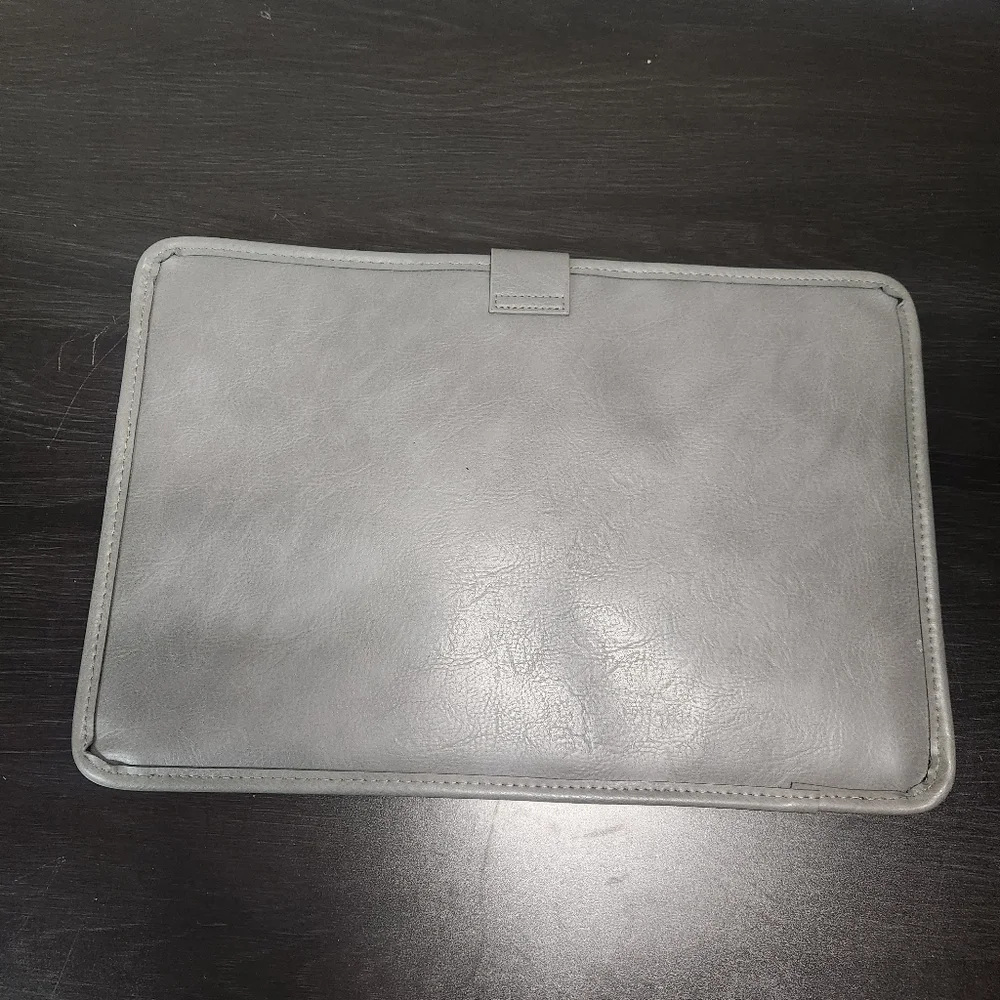 BEIS Silver Tablet Sleeve - Picture 11 of 13